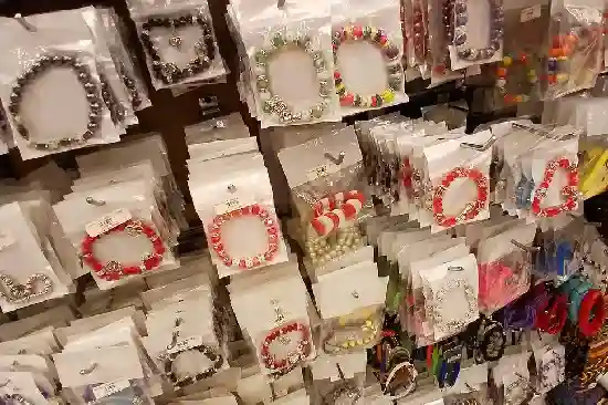 Bracelet and bangle set, a souvenir gift