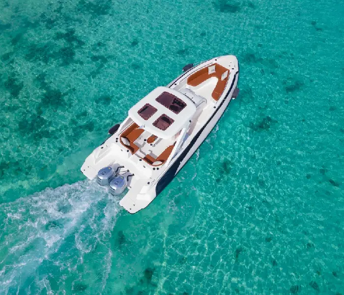 A speedboat cruising the clear waters of Hurghada - Manolo Tours Hurghada